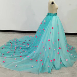 オーバードレス   チュールスカート 色直し　お花びら付き　ウエディングドレス　結婚式　花嫁DIY　 3枚目の画像