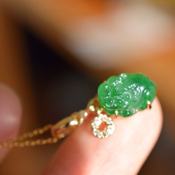 a24 k18金ゴールド 天然 氷種 陽緑 本翡翠 ミニ 貔貅 ダイヤモンド ネックレス ペンダント 7枚目の画像