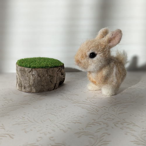 ✿羊毛フェルト✿ゆま様✿ふわふわうさぎさん✿ちょうちょさんとハチさん✿ もふっとまるっとうさぎさん〜 うさぎ 羊毛フェルトネザーランド