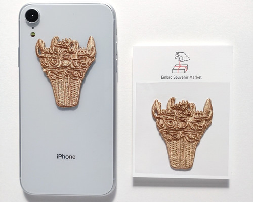 国宝 縄文土器 火焔土器 2WAYS！刺繍のアイロンワッペン＆ステッカー