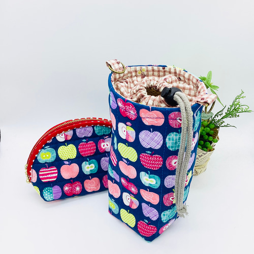 洗える⭐︎ペットボトルカバー⭐︎リンゴ＆チェリーチェック柄 内側