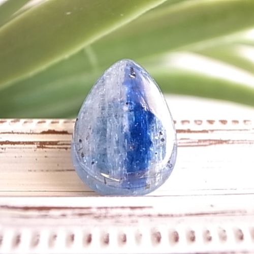 ガーネットinバイカラーカイヤナイト ジンバブエ産 ルース 天然石