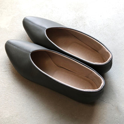 [辦公室用◎]深灰色真皮高跟鞋❄︎日本製造❄︎ 第4張的照片