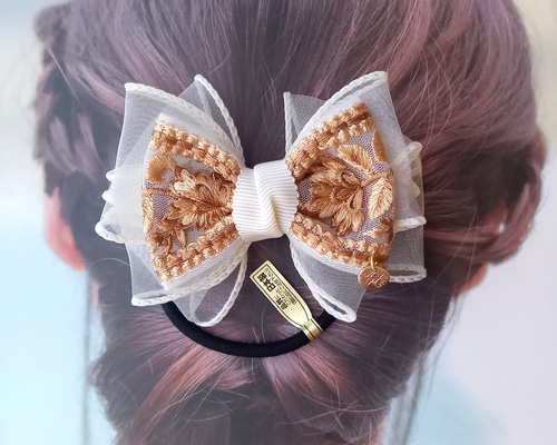 ホワイト オーガンジーリボン×インド刺繍リボン ヘアゴム ヘアゴム
