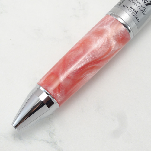 ☆キムジュニ☆新品未使用☆激レア完売品 ジェットストリーム ベリーピンク 三菱鉛筆 ジェットストリーム エッジ 0.38mm 油性ボールペン 黒 本体色