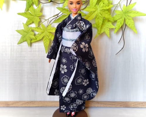 DWS1 ドール衣装 ドール用服 振袖和服 銀牡丹柄　1/4 DWS1 ドール衣装 ドール用服 振袖和服 銀牡丹柄1/4