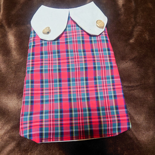 着せやすい犬服・赤チェックに金ボタンのスモック♥オーダーメイドで  