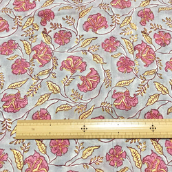 [50cm單位]灰粉色花黃葉手工塊印花布料紡織棉 第6張的照片