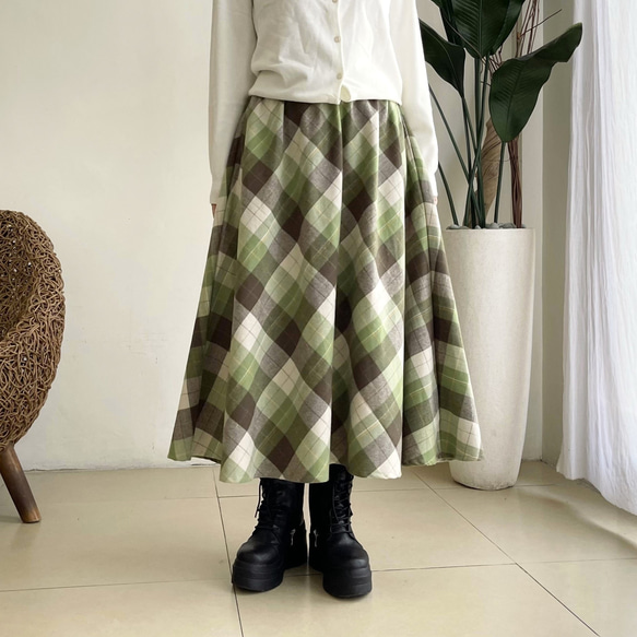 【新春福袋2023】チェック好きさんへ♪スカートとジャンパースカートの2点セット 6枚目の画像