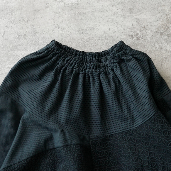 不同下擺裙子/黑色/三河棉刺子編織 第4張的照片