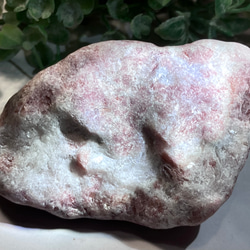 癒しと心身の解放✿*:・ レッドアベンチュリン　原石　ラフストーン 2枚目の画像