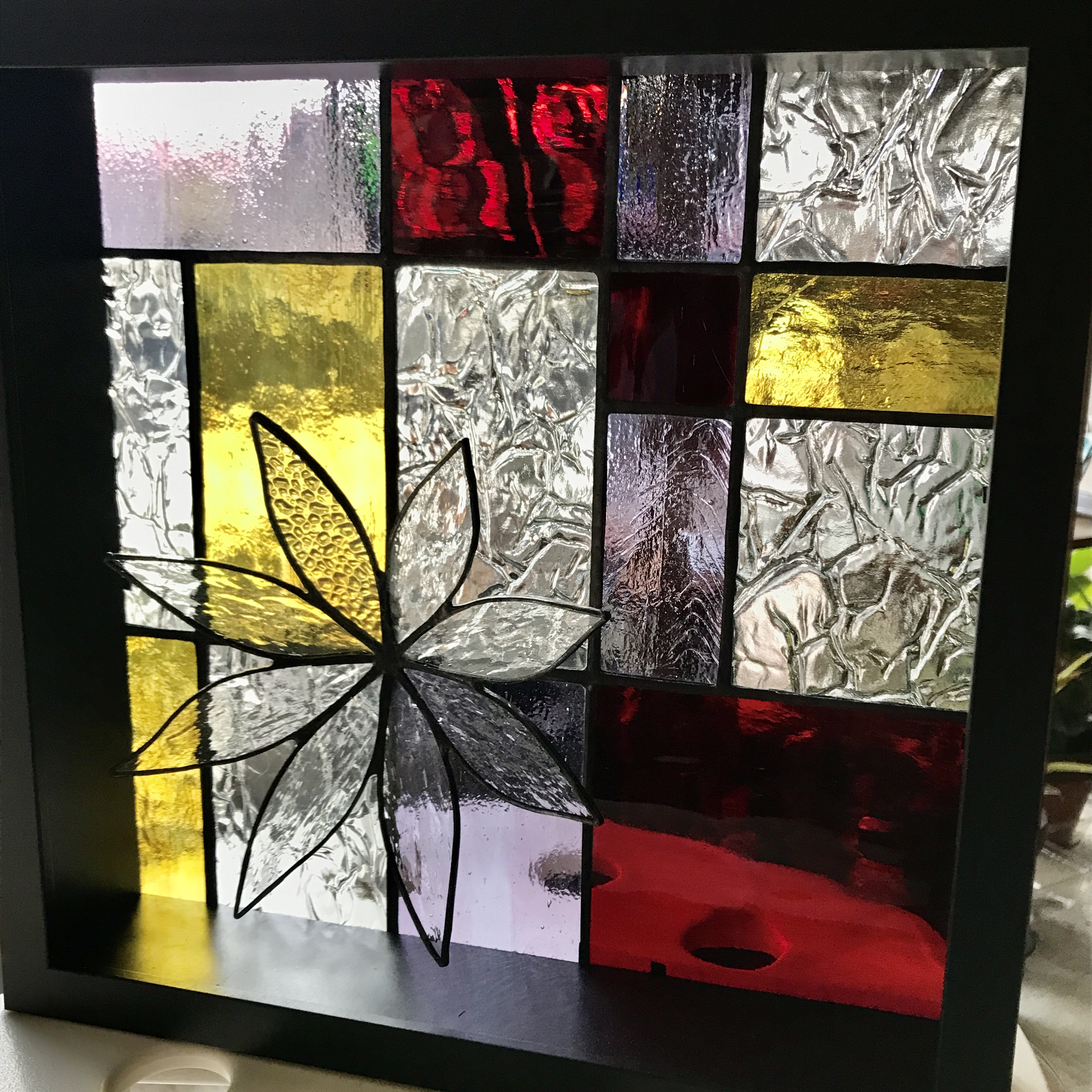 ステンドグラスパネル　Square 25 Redガラス・ステンドグラス