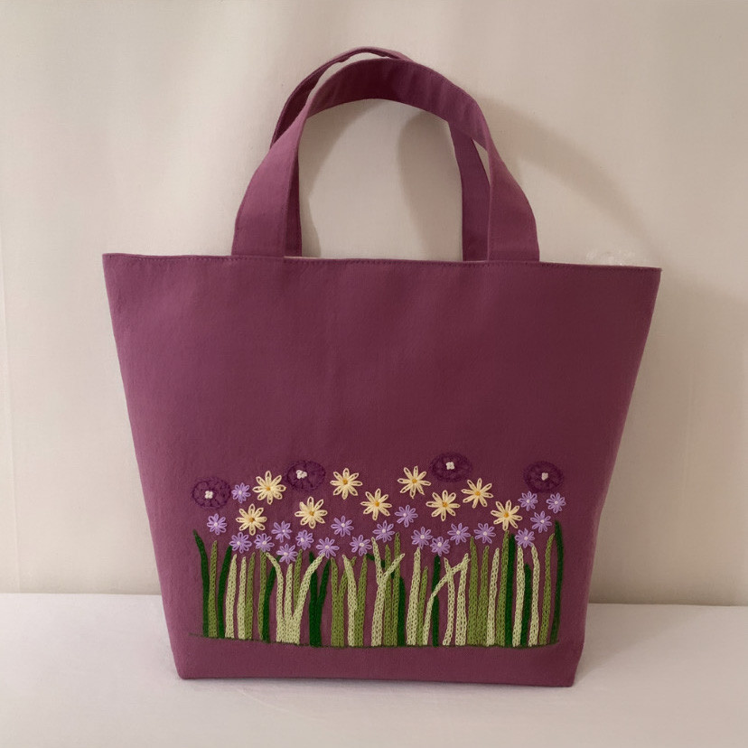 【B5大サイズ】草花手刺繍･綿麻トートバッグ   スモークラズベリー【くが屋】