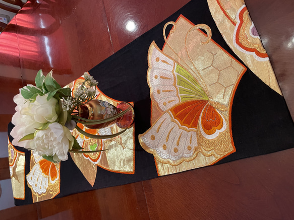 HAC様オーダー専用ページ　テーブルランナー高級正絹袋帯リメイク 1993 豪華刺繍の袋帯で作った正絹テーブルランナー 帯リメイク