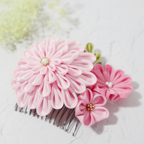 ふんわり白椿の髪飾りセット〈ピンク〉　つまみ細工