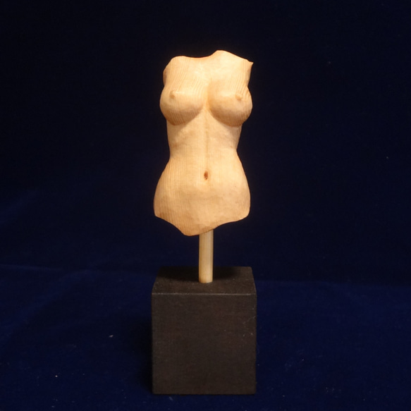 木彫刻 アート『 柔 』 裸婦 芸術 アート 女性 ハンドメイド 松 手彫り