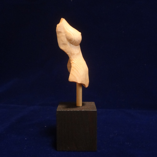 木彫刻 アート『 柔 』 裸婦 芸術 アート 女性 ハンドメイド 松 手彫り