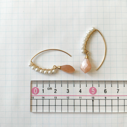 14kgf*淡水珍珠及月光石欖尖形耳環*天然石 第7張的照片