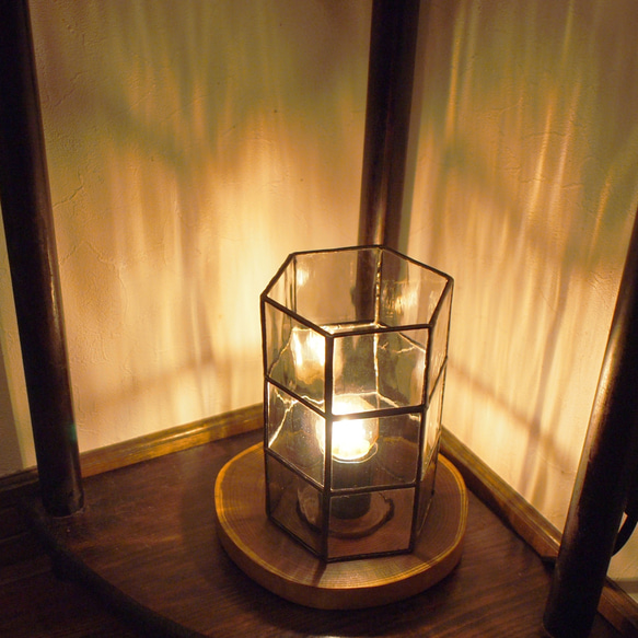 クリアガラスのの行灯風テーブルランプ 1枚目の画像