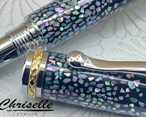 アワビ貝の破片を散りばめた螺鈿ペン！ ペン・筆記用具 chriselle 通販