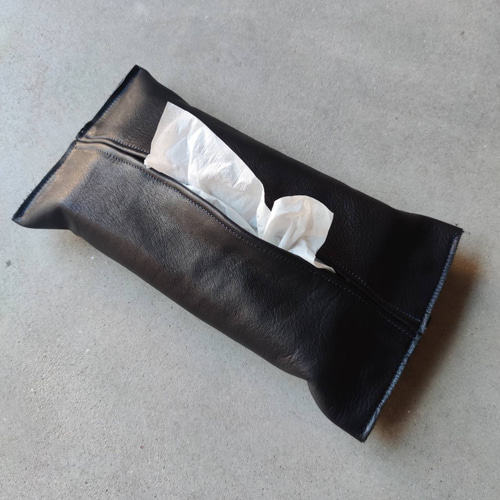 本革レザーティッシュボックスケース ブラック シックな黒の本革レザー