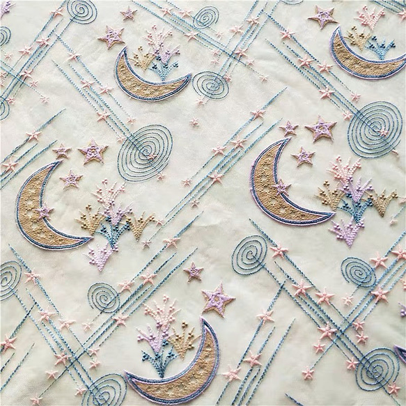 チュ-ルレース刺繍　月と星と花火　夏の夜空　キャンディーカラー　おとぎ話　生地布90cm単位　幅約130cm 1枚目の画像