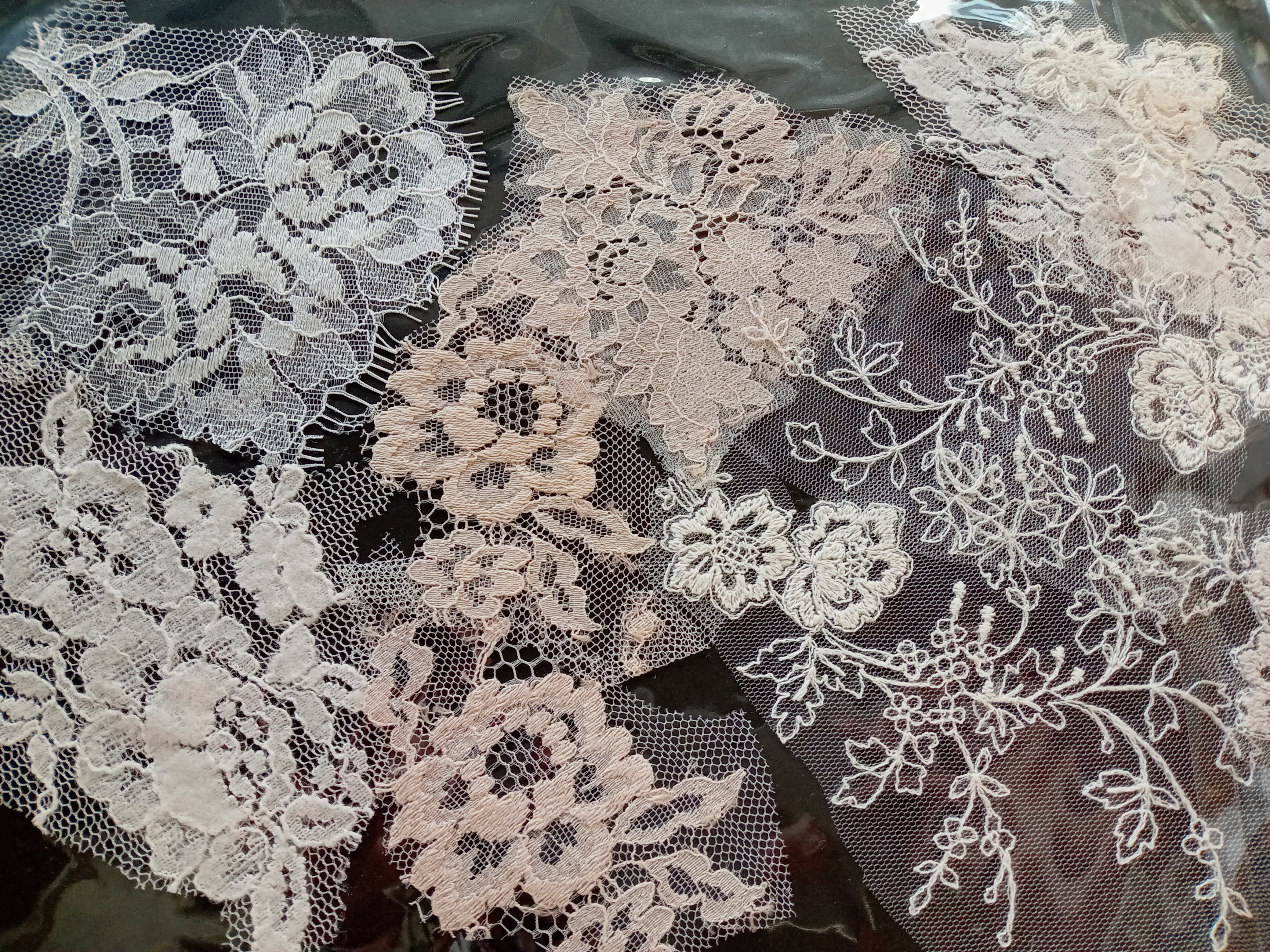 2026新春福袋たっぷりレース材料福袋♪ ちくちく 洋服のリメイクにオススメ♪ 新春限定♫