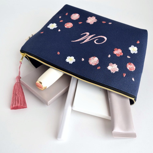 選べるイニシャル》桜の刺繍ポーチ マチあり コスメ 両面刺繍 敬老の日