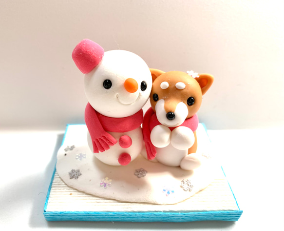 ☆わんちゃんのお友達が出来たよ！(受注生産) 樹脂粘土 置物 雪だるま