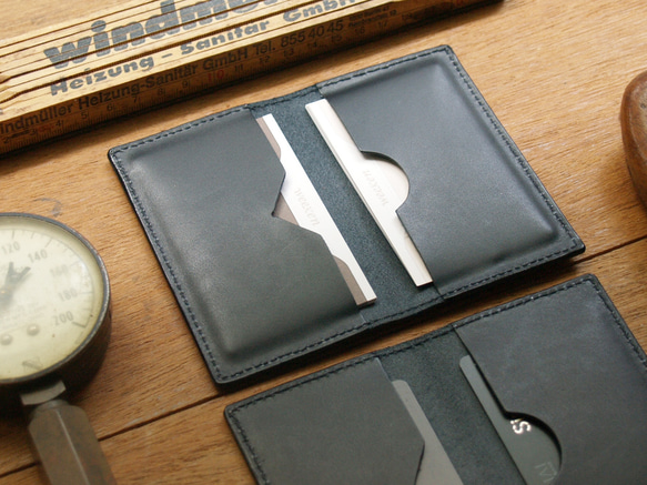 Leather Card Case ( Custom Name ) - Gentle Black 2枚目の画像