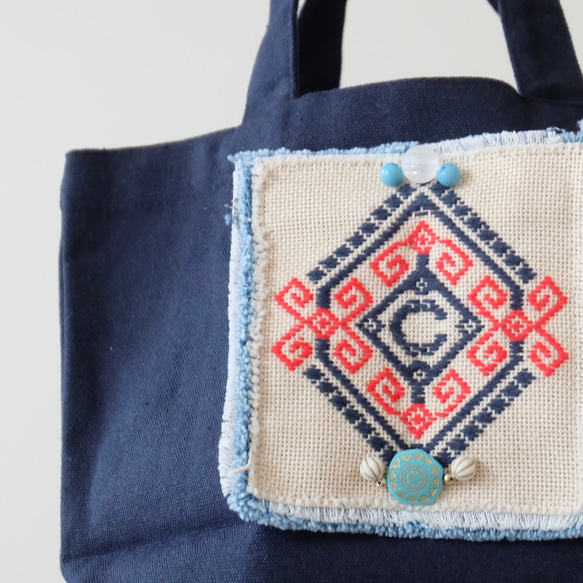 Kogin刺繡首字母手提包靛藍【午餐包☺︎刺繡】2024年母親節即將到來 第2張的照片