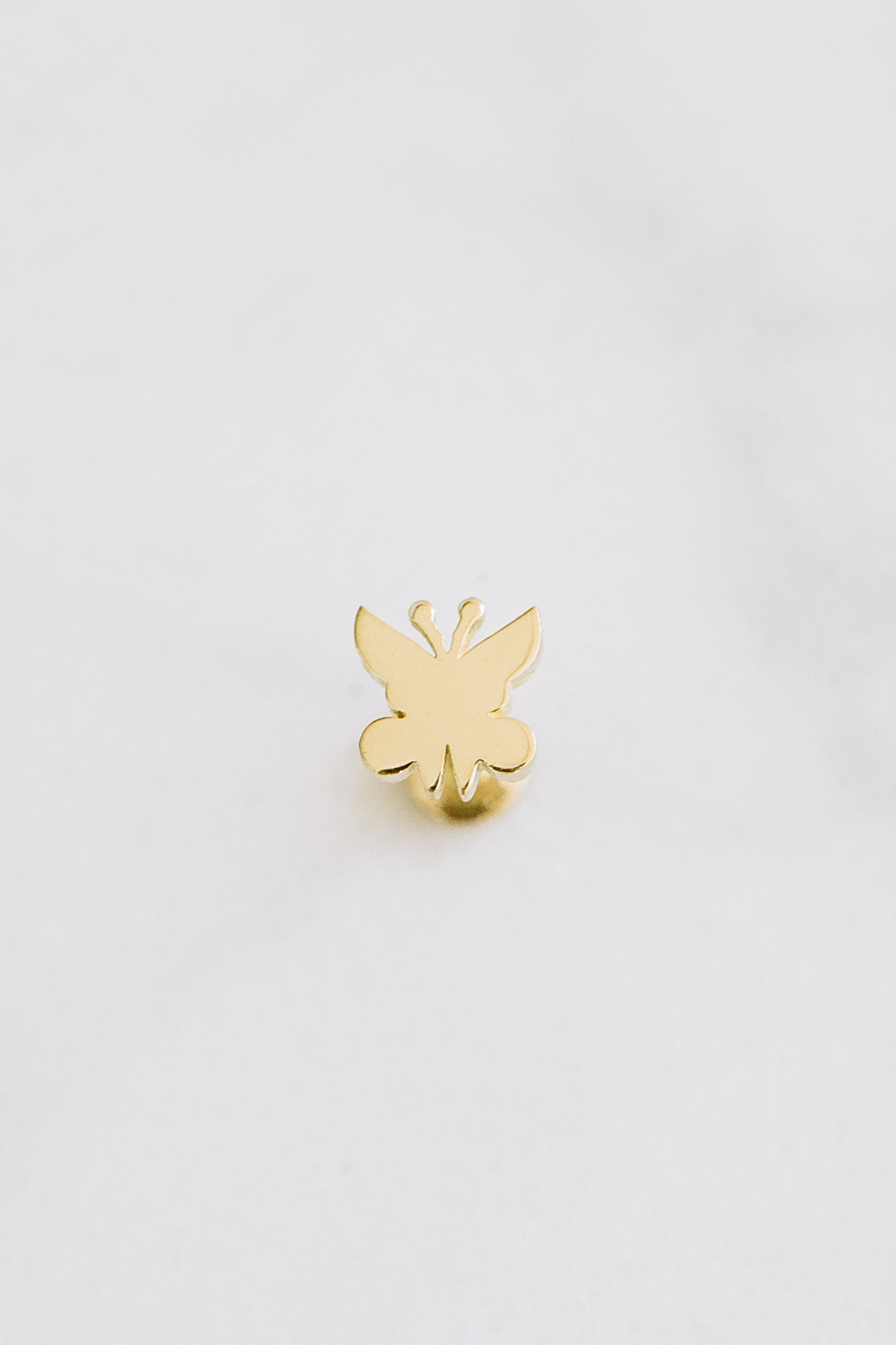 14K金 ゴールド 蝶々ヘリックス 軟骨 アンチトラガス アウター インナーコンク イヤリング ピアス ラブレット