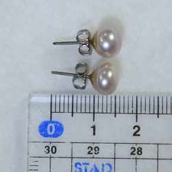 單顆粉紅色淡水珍珠耳環（大，8mm，鈦柱） 第5張的照片