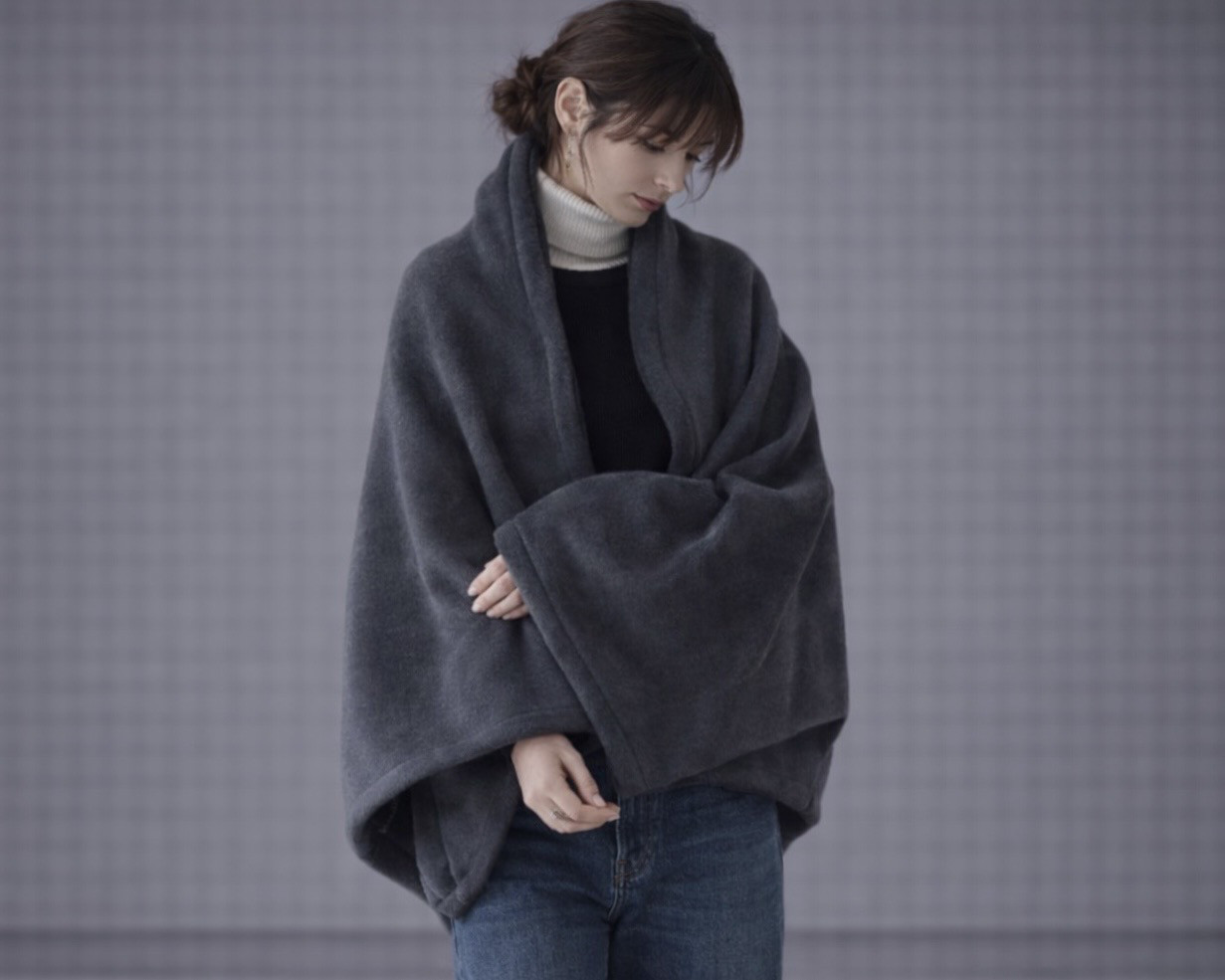 秋冬3way大人の高級メルトンフリースストール／ストールにもアウターにもブランケットにも使い方色々／チャコール