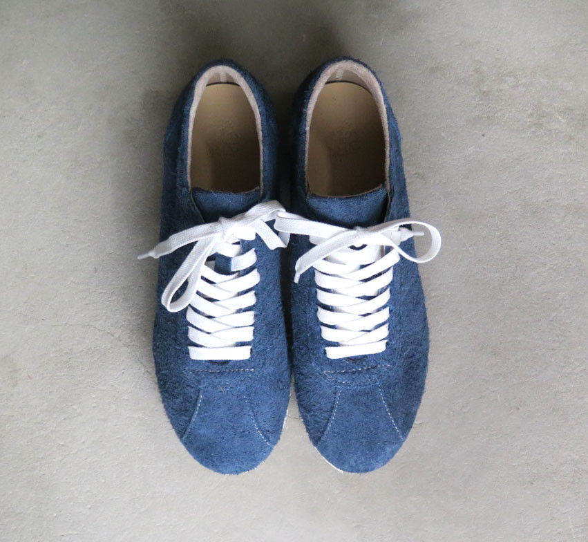 【余った革でちょっとお得に！】クラシックなデザインと本革の上質感！EMAのスニーカー/起毛ブルーレザー
