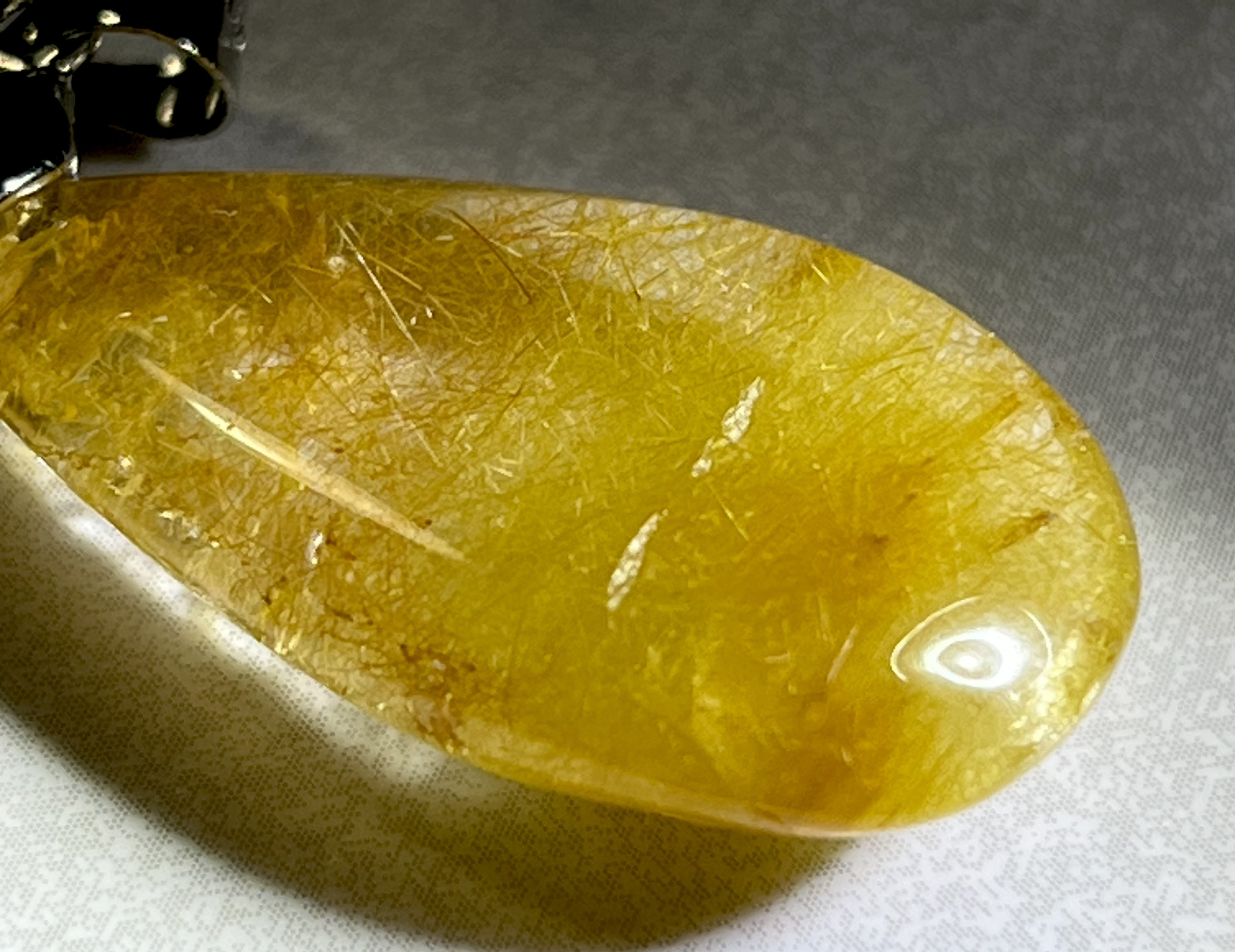 ラビットヘアー✨アンフィボール　ルチル　ペンダントトップ