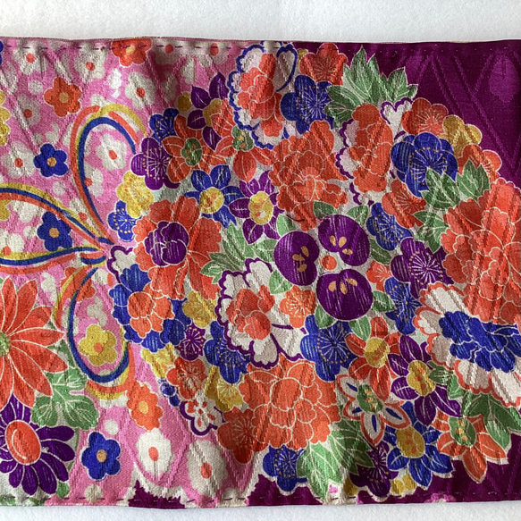 紫地の絹のスカーフ 4枚目の画像