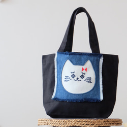 こぎん刺し猫さんトートバッグ☺︎黒【ランチバック☺︎刺繍】猫の日2024 1枚目の画像