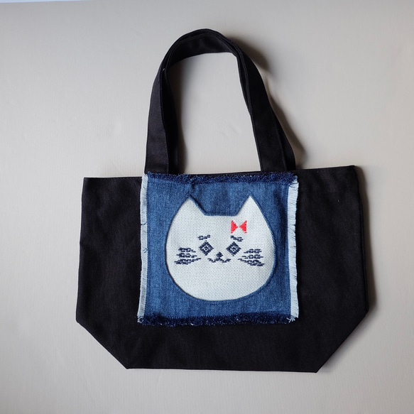 こぎん刺し猫さんトートバッグ☺︎黒【ランチバック☺︎刺繍】猫の日2024 5枚目の画像