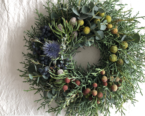 大きめ30㎝森のリース　針葉樹とユーカリの実のコニファーリース 大きめ30㎝森のリース 針葉樹とユーカリの実のコニファーリース