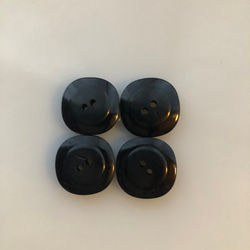 アンティーク ボタン 4個　ビンテージ 昭和 レトロ 個性的 ハンドメイド素材 日本製 ポップ アクセ ブラック 6枚目の画像