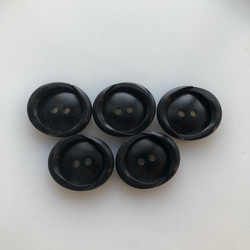 アンティーク ボタン 5個　ビンテージ 昭和 レトロ 個性的 ハンドメイド素材 日本製 ポップ アクセ ブラック 1枚目の画像