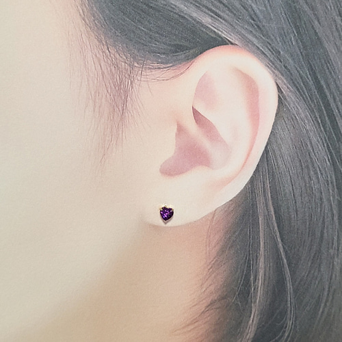 K18アメジストハートピアス深い紫にハートが大人可愛い ピアス