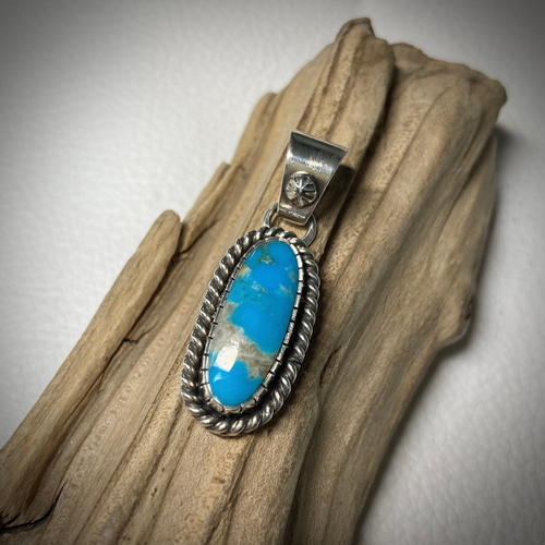 LFC ターコイズ 珊瑚 キングマン ペンダント ナバホ インディアン