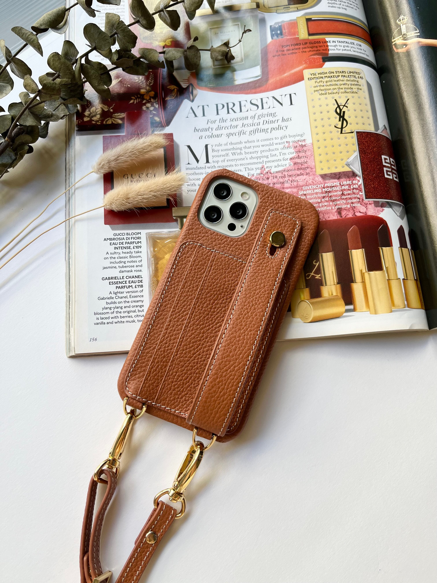 名入れ可　本革 　スマホショルダー新調　革　カード2枚収納 ハンド付き 名入れ レザーケース