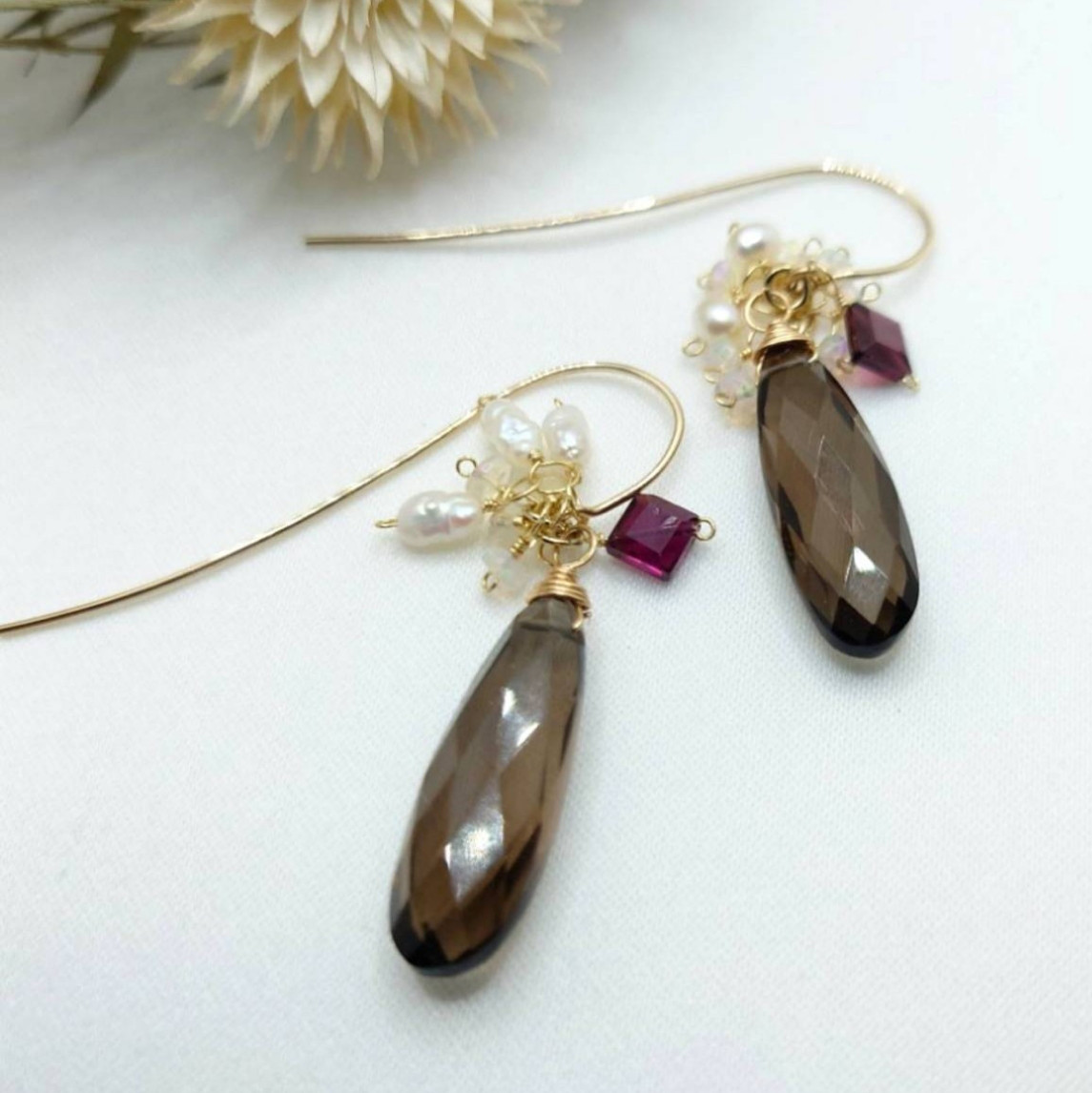 スモーキークォーツのクラシックピアス