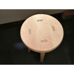 【ほぞ組】木製スツール　高さ52cm　丸椅子　stool 　猫犬 3枚目の画像