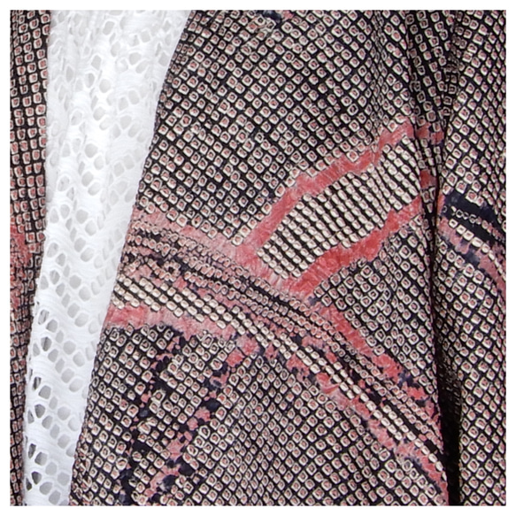 着物リメイク　絞りのカシュクールブラウス　ジレ　/　L　　ストール付き 3枚目の画像