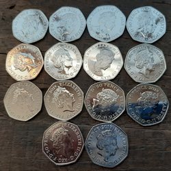 エリザベス女王 イギリス 英国本物50ペンスコイン 14個 2016年~2022年 2枚目の画像