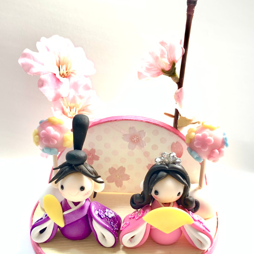 粘土の雛人形　ピンクの春色ひな祭り　樹脂粘土のハンドメイドお雛様　親王飾り 粘土の雛人形 ピンクの春色ひな祭り 樹脂粘土のお雛様 送料無料